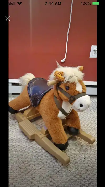 Children’s vintage Klippety Klop rocking horse in very good condition 40$