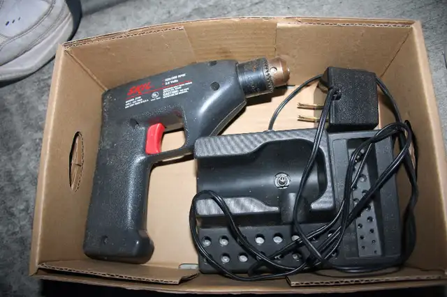 lots of power tools --  drills, saw, stapler and accessories in Power Tools in Calgary - Image 6