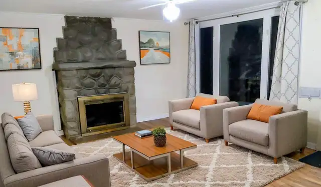 ++ Bright, large 2 bedroom with in unit laundry in Port Colborne