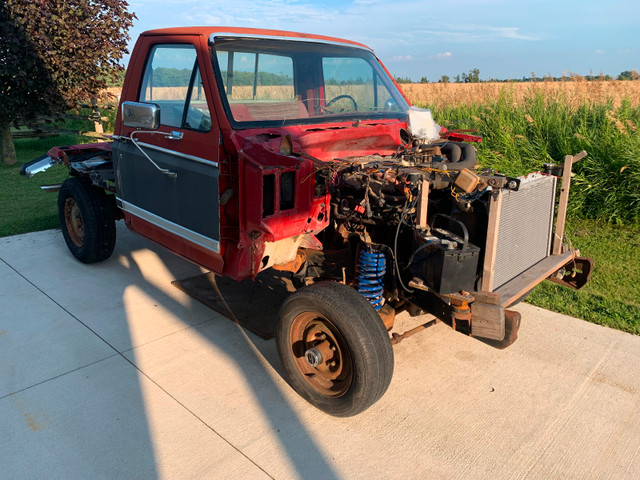 1983 Ford F150 4x4 short box ( project truck ) in Classic Cars in Oakville / Halton Region - Image 2
