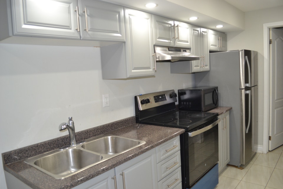 Very Beautiful  2 Bedroom Basement For Rent 2