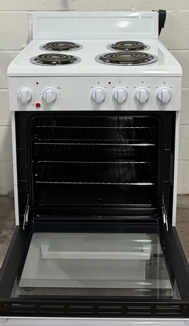 Apartment Size Electric Coils Stove “DANBY” 24 inch in Stoves, Ovens & Ranges in City of Toronto - Image 3