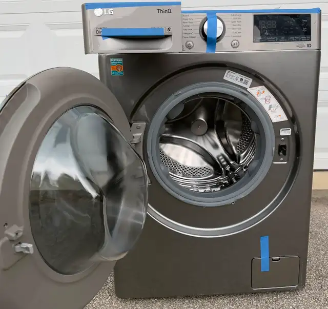 24” LG WASHER & DRYER COMBO FRONT LOAD STAINLESS STEEL ALLINONE in Washers & Dryers in City of Toronto - Image 6