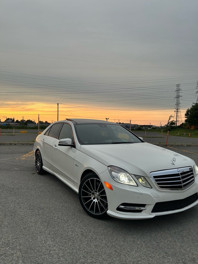 Mercedes-Benz E-Class Sedan — photo 2