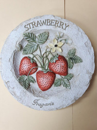 Strawberries Hanging Display Plate