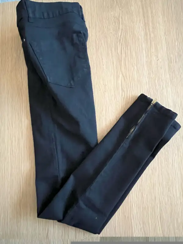 New Zara Basic - Black Jeans in Women's - Bottoms in Delta/Surrey/Langley - Image 4