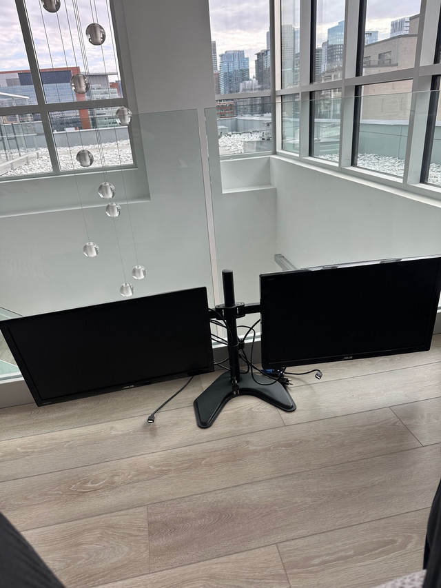 2 Asus  24 inch HD monitors and stand dans Ordinateurs de bureau  à Ville de Montréal - Image 4