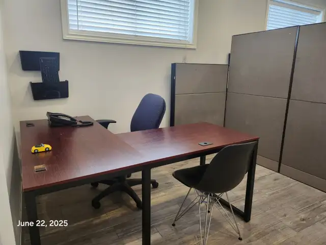 OMVIC Approved office space with 3 parking for lease in Commercial & Office Space for Rent in Oshawa / Durham Region - Image 4