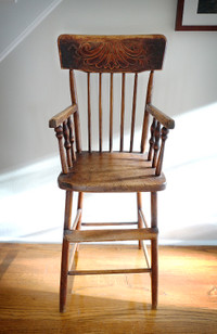 Beautiful Antique High Chair - Very Good Condition