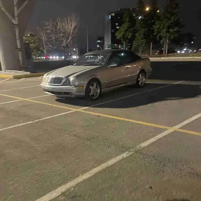 2000 Mercedes clk 430 convertible. - very low kilometres - Runs great no issues. -Body is very clean...