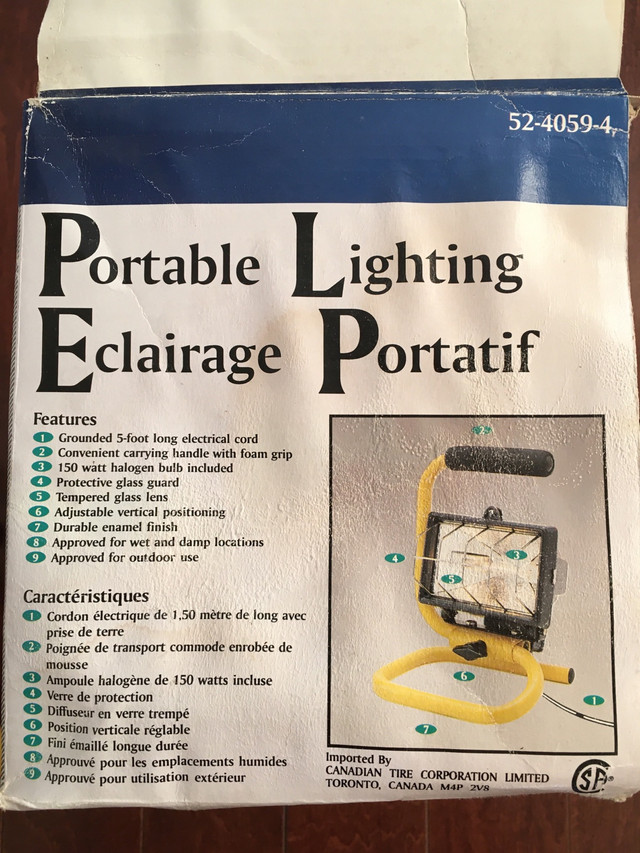 Portable Halogen Work/Flood Light - REDUCED in General Electronics in Belleville - Image 3