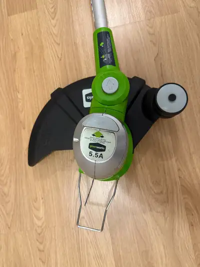 Taille-bordures filaire GreenWorks (corded string trimmer), View more