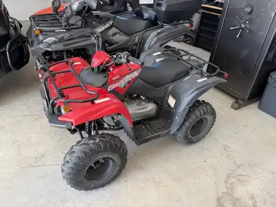 2025 GRIZZLY 110 next to new condition. Less than 5 hours on it. LITTLE BEAR, BIG PERFORMANCE. Prove...