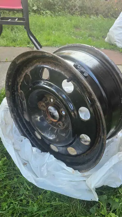 Original ford steel rims with tire pressure monitor Bolt pattern 5×108 18inch