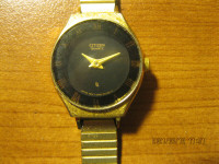 Ladies CITIZEN QUARTZ analog golden tone wrist watch