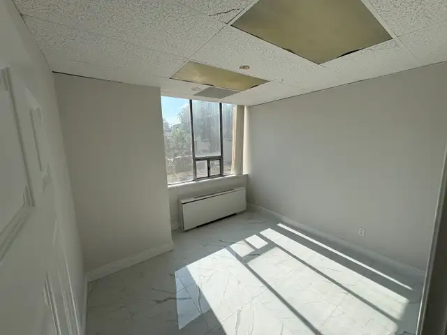 Professional suite of 2 offices across from Yorkdale in Commercial & Office Space for Rent in City of Toronto - Image 3