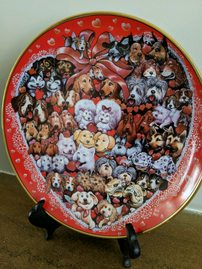 The Franklin Mint Heirloom Collection Puppies Love Plate