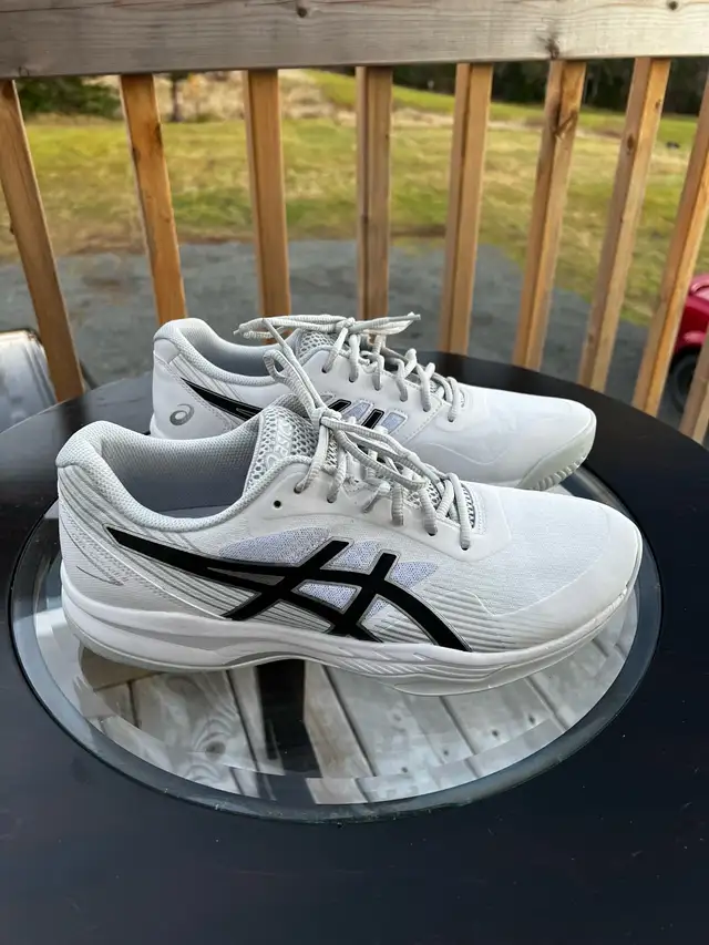 ASICS mens Gel-Game 8 Sneaker White Size 10.5 in Men's Shoes in Cape Breton - Image 3