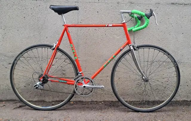 Miele Luna - Vintage Road Bike - Shimano 105 - XL in Road in City of Toronto - Image 2