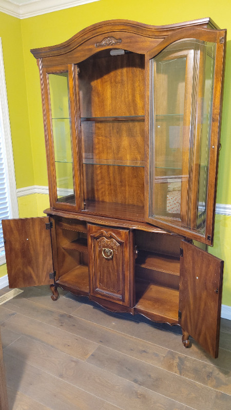 Buffet And Hutch China Cabinet Hutches And Display Cabinets Edmonton Kijiji