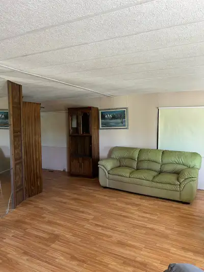 Cabin for sale jack fish lake 3 bedroom 2 full bathroom attached 1car garage located across from par...