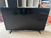 RCA 40’’ TV With Remote. 
