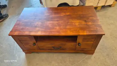 TV/entertainment stand, View more