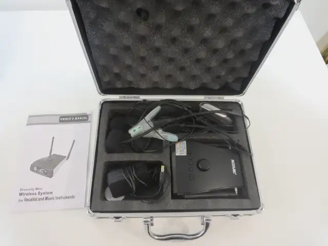 VITOPAL ACEMIC PR-8/AT-20 Wireless Microphone for Accordion in Pro Audio & Recording Equipment in Stratford - Image 2