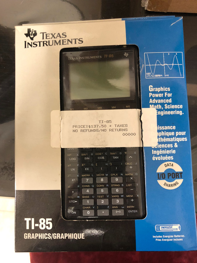 TI-85 Texas Instrument Graphics Calculator for sale in General Electronics in Ottawa