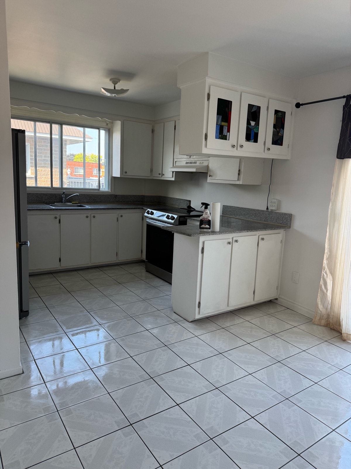 4725 Rue Victorin — photo 1