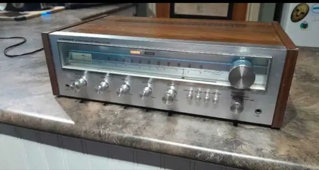lot of vintage recievers (need repair) in Stereo Systems & Home Theatre in Markham / York Region - Image 3