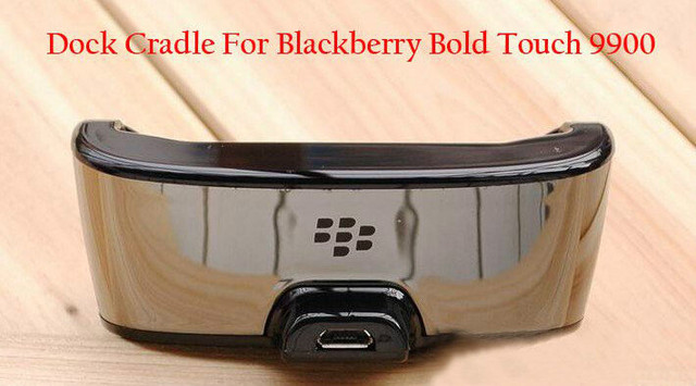 BlackBerry Bold 9900 & 9930 Desk Top Charger Cradle in Cell Phone Accessories in Mississauga / Peel Region