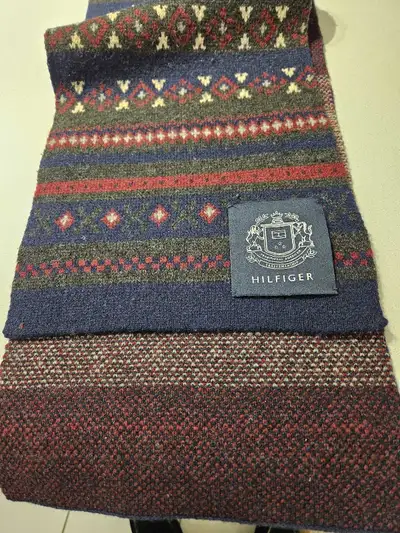Tommy hilfiger men's Winter scarf, 62X10 inches,  80% wool, View more