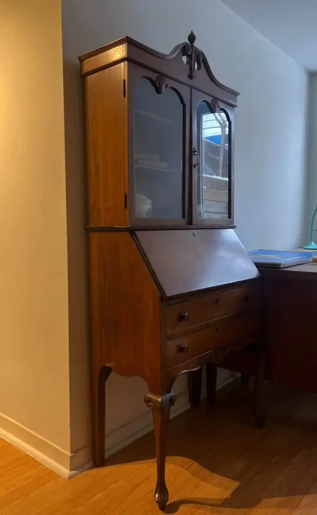 Unique Vintage Solid Wood Secretary Desk. in Desks in City of Toronto - Image 4