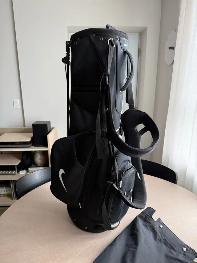Used Golf Set - Titleist Driver - Great Deal! in Golf in London - Image 8