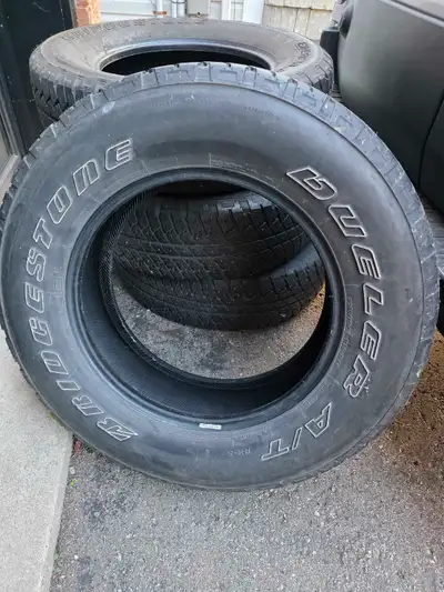 4 x 255 70 18 off a jeep wrangler, still got some good life left.... $1000+ new..$230 for all 4.......