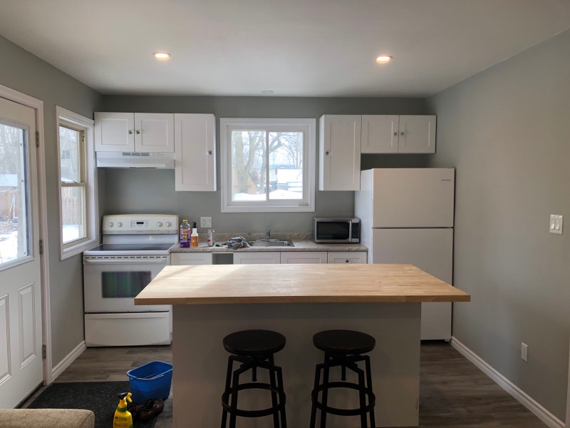 Private Dweling in Turkey Point, 1 Minute Walk to the Beach Long Term