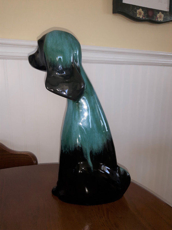 Large 14" Vintage Blue Mountain Pottery Long Eared Dog Figurine in Arts & Collectibles in St. Catharines - Image 2