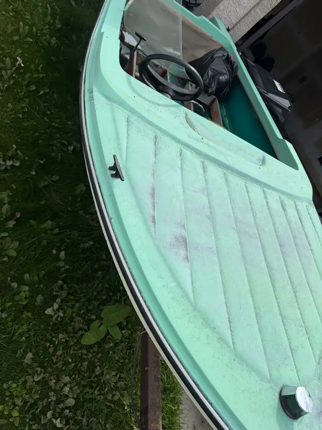 Selling this  boat in Powerboats & Motorboats in Edmonton - Image 3