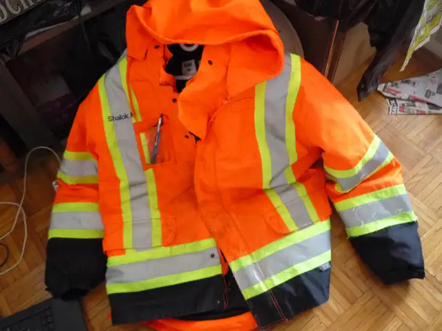 Used Table Lamp Shades & much more good items for sale      0173 in Indoor Lighting & Fans in City of Toronto - Image 5