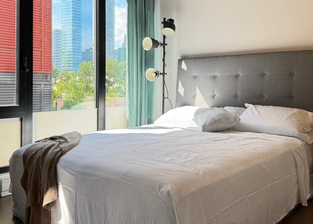 Magnifique 1 cac 1+1 sdb Condo — photo 1
