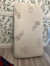 Matelas d’enfant, bébé size 