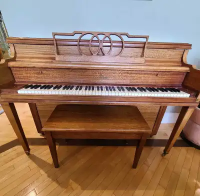 Piano Upright, View more
