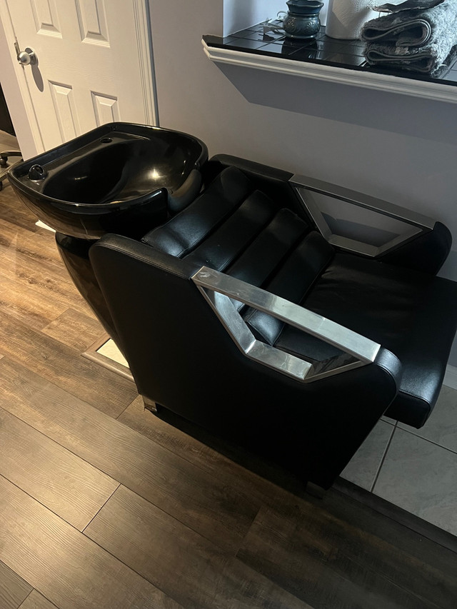 Shampoo sink  in Other Business & Industrial in Mississauga / Peel Region