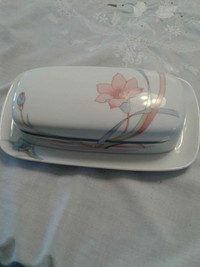 Tuscany butter dish