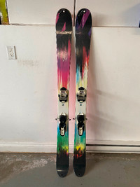 Woman’s K2 Miss behaved skis with Marker Squire binding.  149cm.