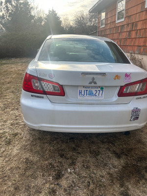 2010 Mitsubishi Galant ES