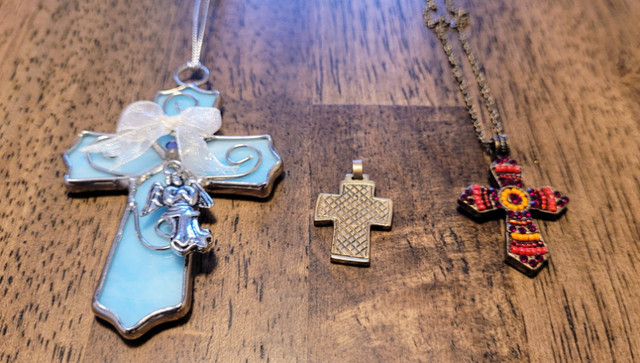 Cross Pendants in Jewellery & Watches in Saskatoon