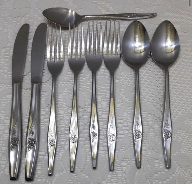 Spritely Rose Stainless Cutlery Part Set Creative Manor Vintage in Kitchen & Dining Wares in Sudbury - Image 2