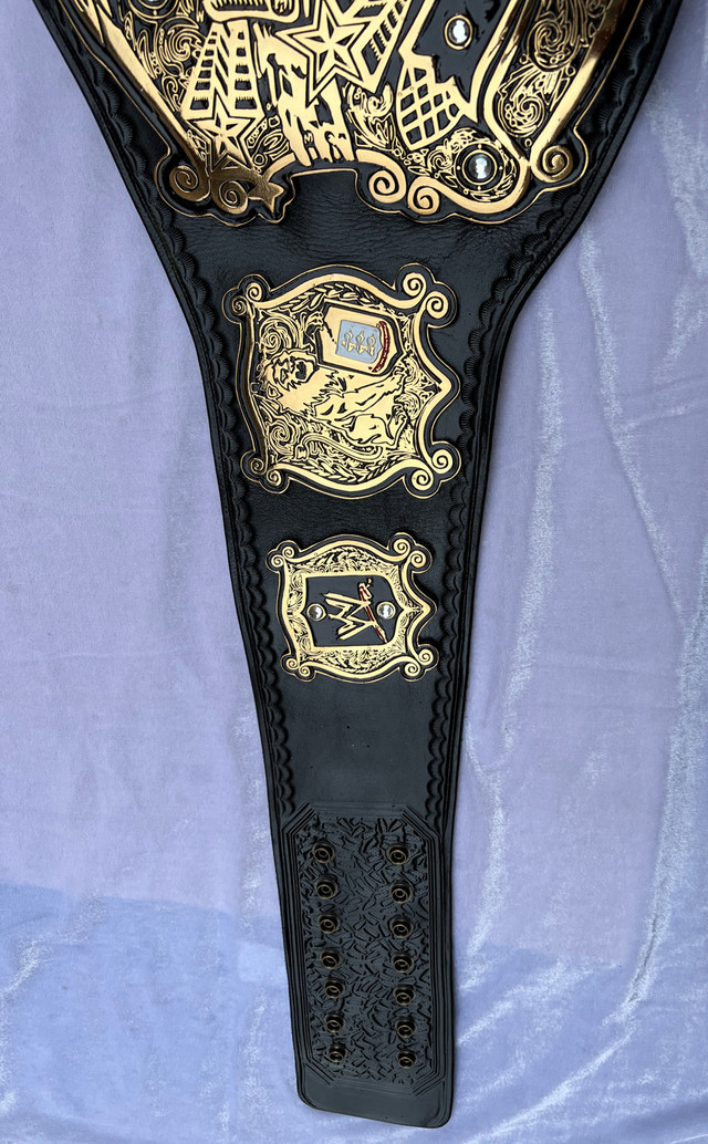 WWE Undisputed Champion Title Wrestling belt Replica in Other in Oakville / Halton Region - Image 3